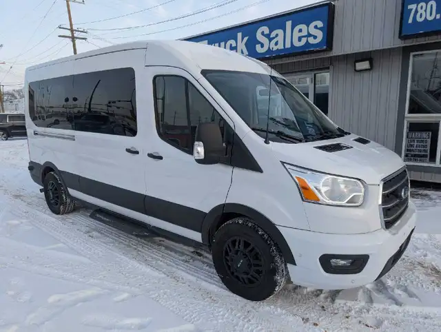2020 FORD TRANSIT 350 XLT ★ALL WHEEL DRIVE★ MIDROOF 12 PASSENGER in Cars & Trucks in Edmonton - Image 4