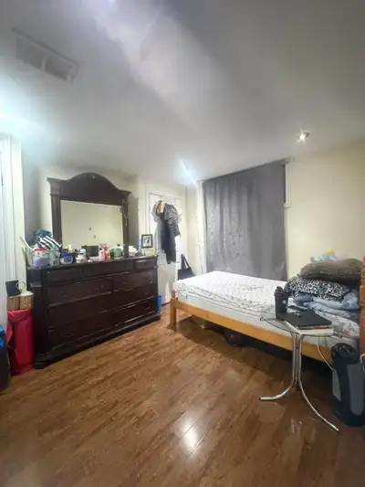Furnished private room for rent. Utilities and wi-fi included. Close to bus stops, UofT and Centenni...