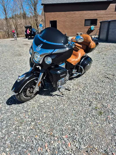 2016 Indian Roadmaster 93 400 Km Good condition. - Never dropped, no accident, few minor scratches d...