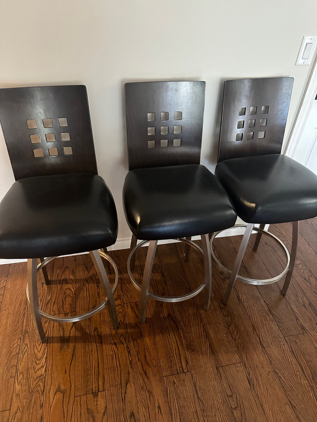 3 Abota Bar stools  in Chairs & Recliners in Barrie