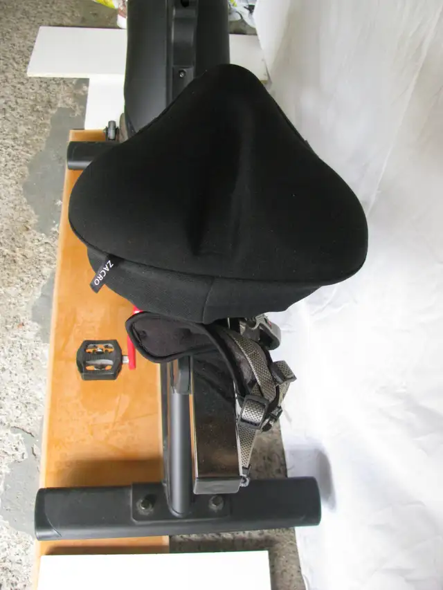 life fitness exercise bike63234860884995124