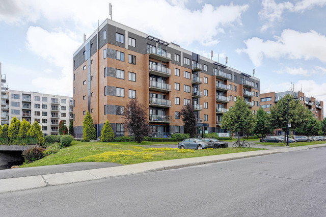 Brossard secteur C, apt meublé avec internet et garage dans Locations longue durée  à Longueuil/Rive Sud - Image 2