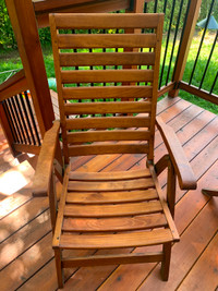 Magnifique chaise de terrasse ou de patio en bois de teck