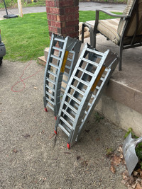 Tailgate loading ramps