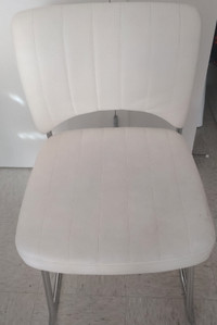 4 dining chairs *price drop**