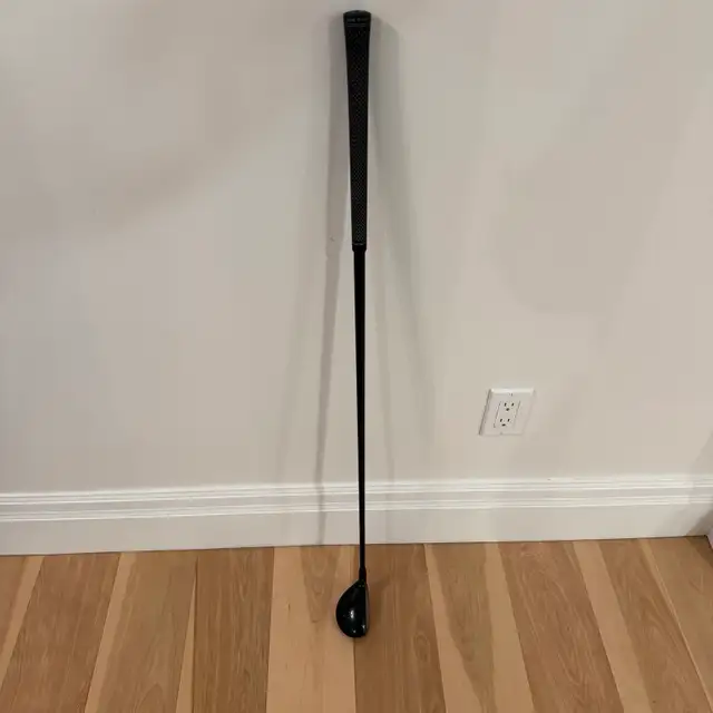 Titleist TSi2 4 Hybrid Senior RH in Golf in Guelph - Image 8