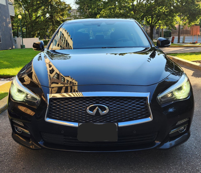 2015 Infiniti Q50 Premium (mint; as-is - tranny busted) in Cars & Trucks in City of Toronto - Image 4