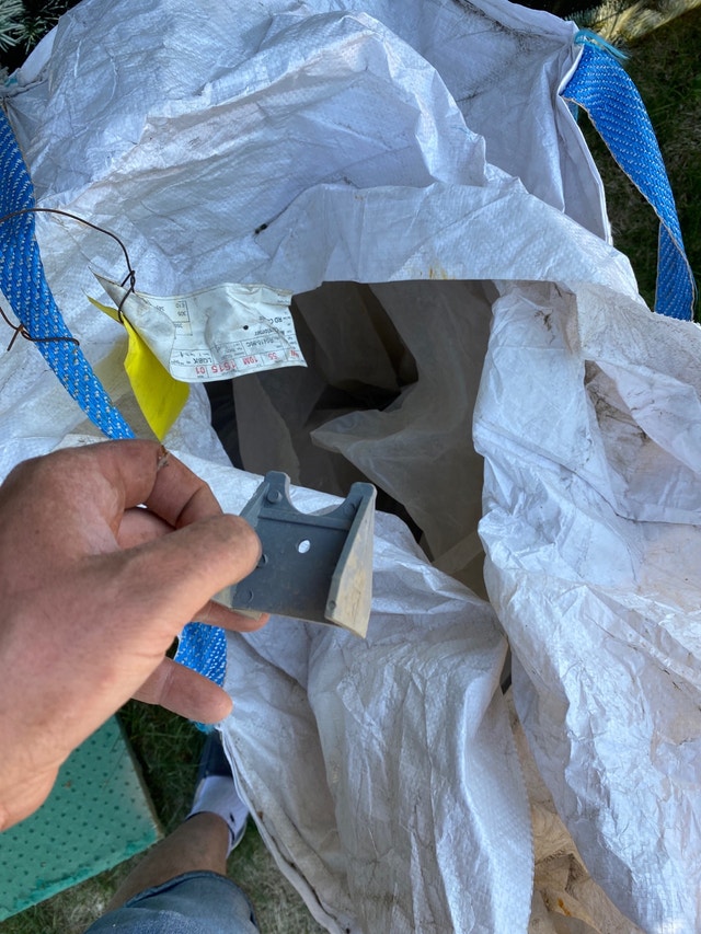 FREE COMMERCIAL GRADE INSULATED TARPS Free Stuff Calgary Kijiji