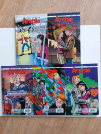 ARCHIE 5 LIVRES..... COUVERTURES RIGIDES 