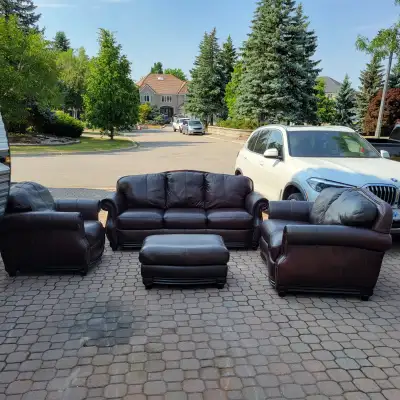 VERY COMFORTABLE HIGH END MADE OF 100% TOP GRAIN REAL LEATHER COUCH, LOVESEAT, ARMCHAIR, AND OTTOMAN...