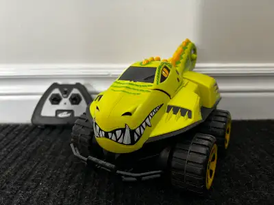 Voiture télécommandée amphibie Kid Galaxy Mega Morphibians Crocodile. Jouet tout-terrain, 2,4 GHz, j...