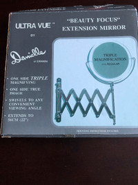 Brand new - beauty extension focus mirror