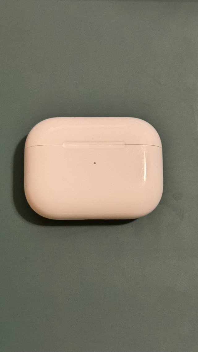 Airpods magsafe in Headphones in Dartmouth - Image 3