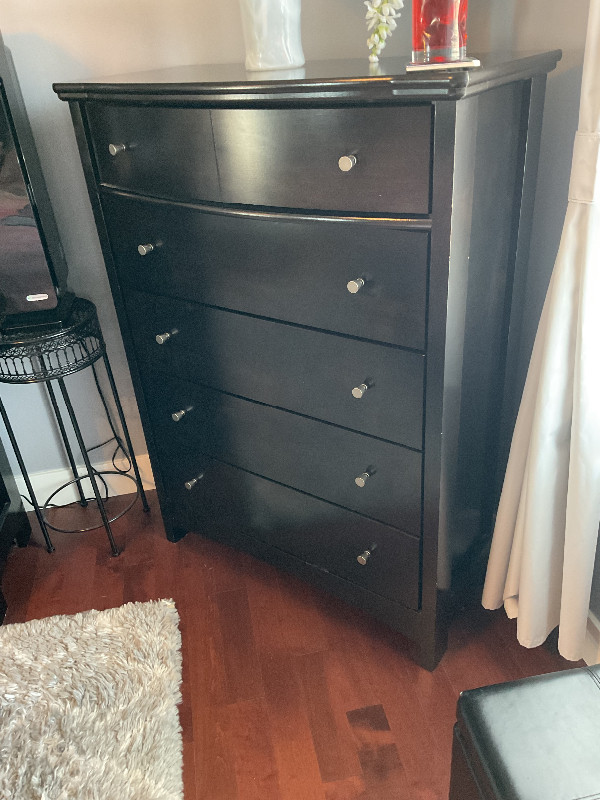 Bedroom Set.    7 Pieces. Black  King Size in Beds & Mattresses in Calgary - Image 2