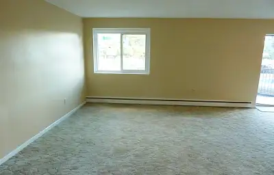 LARGE 2 BEDROOM APARTMENT - NORTHEND