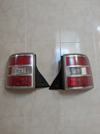 2012-2019 Ford Flex Tail Light Used OEM Pair (Left and Right)