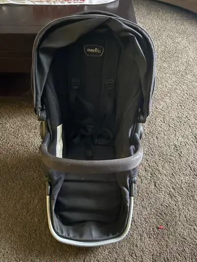 Evenflo Pivot Expand Stroller & Car seat, View more