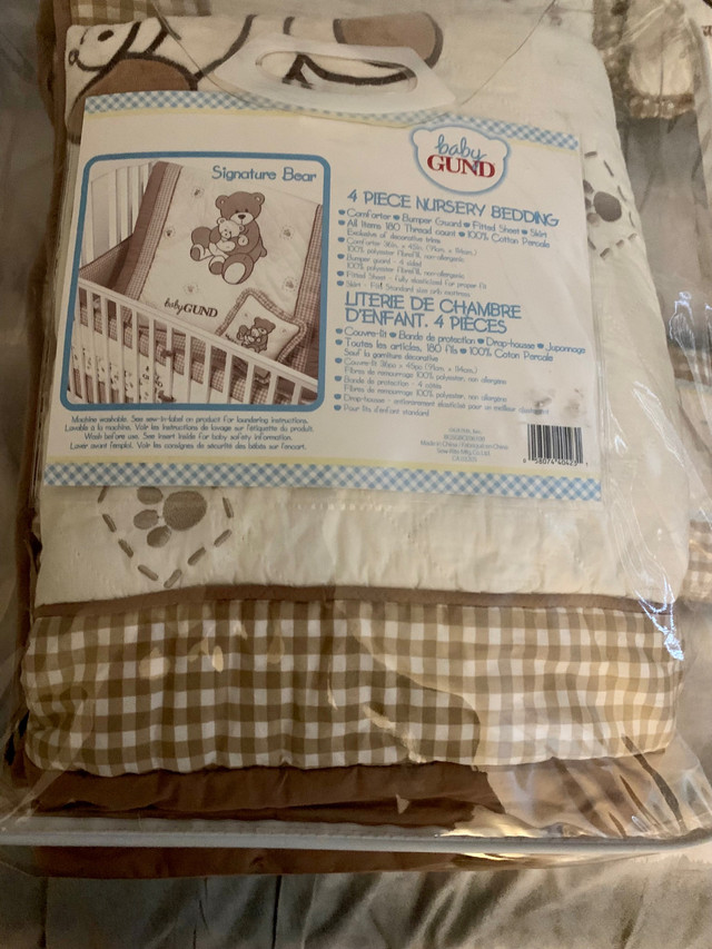 Baby Gund Neutral Crib Set-12 items included in Cribs in Oakville / Halton Region