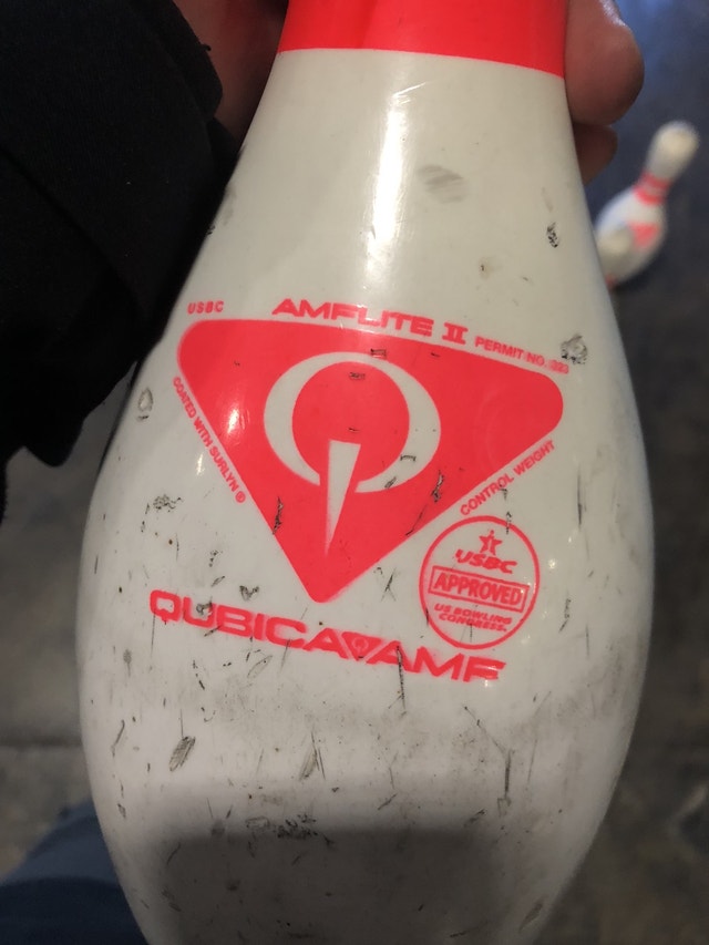 Bowling ball set Other Mississauga / Peel Region Kijiji