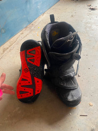 Women’s Salomon snowboard boots US size 10.5