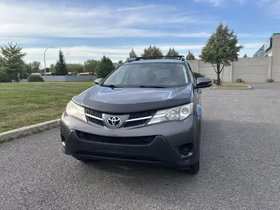 Kilométrage : 215 500 km Propriétaire : 2e propriétaire Entretien : Inspection et réparations préven...