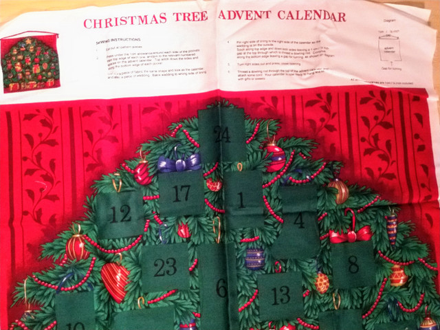 NEW, Fabric Panel Advent Calendar Christmas Tree in Hobbies & Crafts in Oakville / Halton Region - Image 4