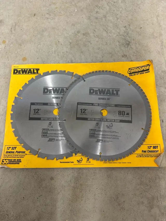 DEWALT..12” Sliding Compound Miter Saw in Power Tools in Mississauga / Peel Region - Image 9