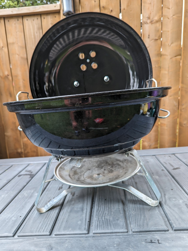 Weber Charcoal Grill  in BBQs & Outdoor Cooking in Kingston