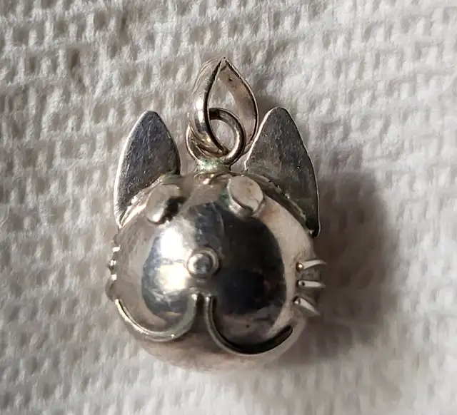 Sterling Silver Hollow Round Cute Cat Pendant Charm63654761881473120