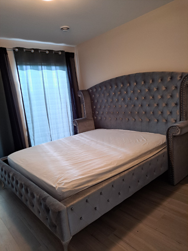 King size bed with mattress in Beds & Mattresses in Kitchener / Waterloo