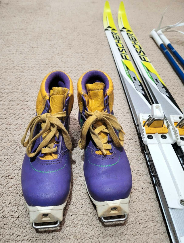 Cross Country Ski set - Youth pkg -  1 - 1.5 = EU 32 dans Ski  à Winnipeg - Image 4