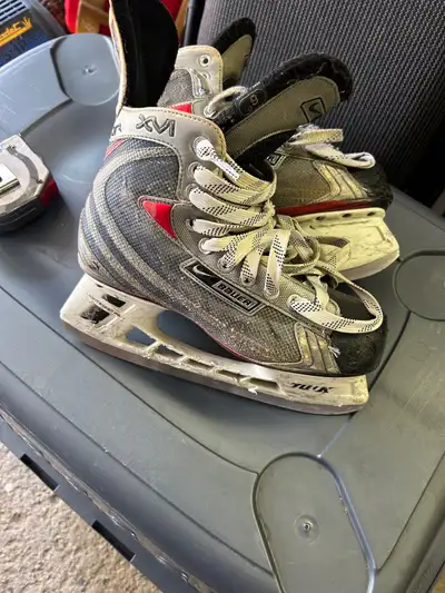 Bauer Vapor skates size 6 sr, View more
