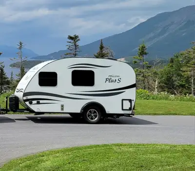 Clean, well-cared for, and in good condition, ready for your next camping adventure. Prolite trailer...