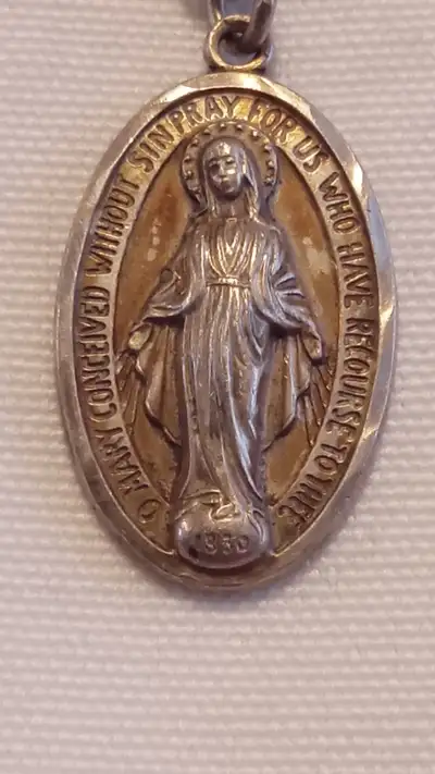 ANTIQUE SILVER CHAIN AND PLAQUE, View more