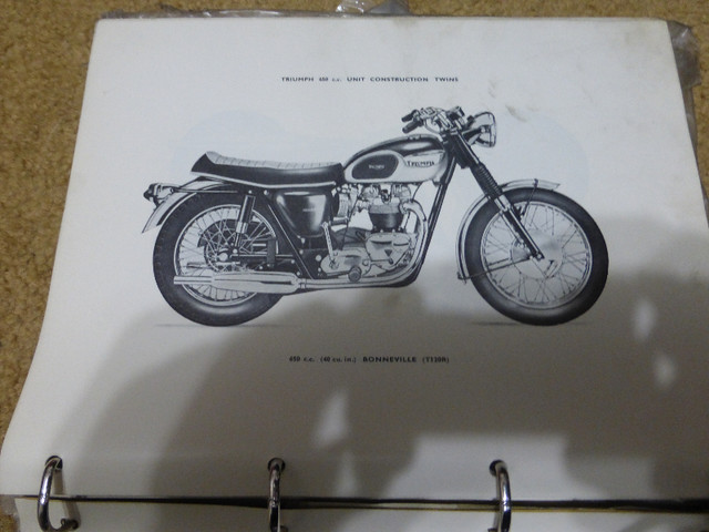 TRIUMPH FACTORY SERVICE MANUAL in Motorcycle Parts & Accessories in St. Albert - Image 2