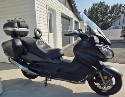 suzuki burgman 650 2015 executive 3 valises siege corbin poignee chauffante pare brise electrique mi...