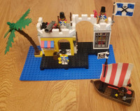 Lego Set # 6267 Lagoon Lock Up