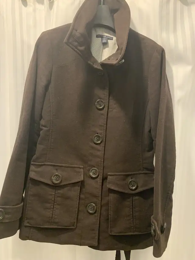 Gap Women’s jacket in Women's - Tops & Outerwear in City of Toronto - Image 2