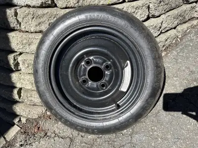 Roue de secours à vendre