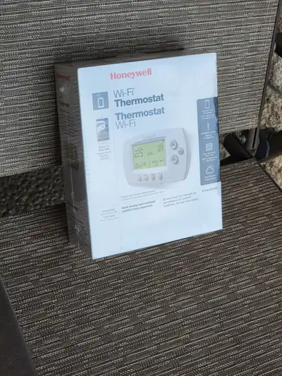 Honeywell RTH6580WF Wi-Fi 7-Day Programmable Thermostat(new), View more