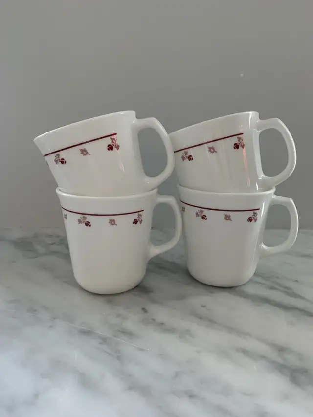 Burgundy Rose Corelle/Corning Mugs x4 in Kitchen & Dining Wares in Markham / York Region - Image 2