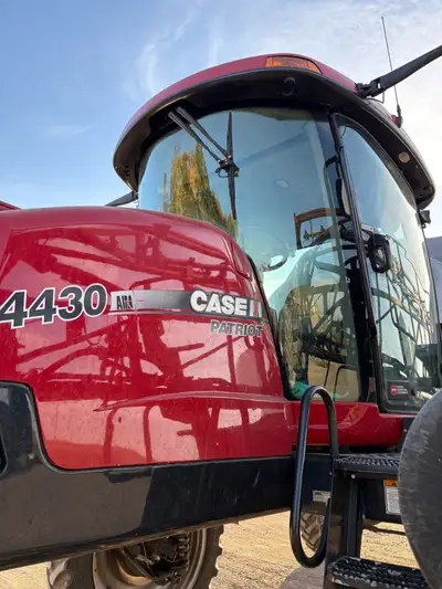 100 foot, straight with no welds 1200 gal tank 650 and 320 tires Autofold Pro 700 Aim command 5 way...