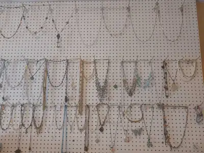 So many beautiful pieces! Selling as a lot for less than $3 a piece, great investment for a reseller...