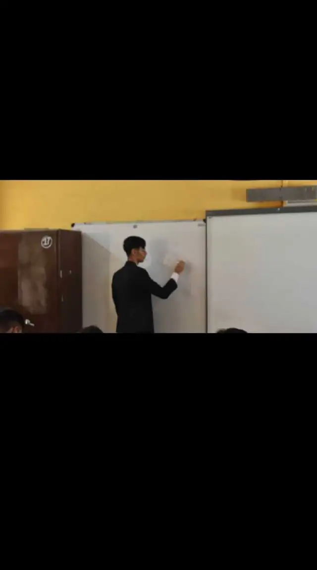 Physics and Math Tutor583293907670159363