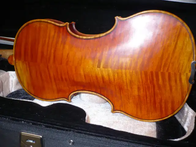 red violin 4/4 beauty+ powerful in String in Mississauga / Peel Region - Image 8