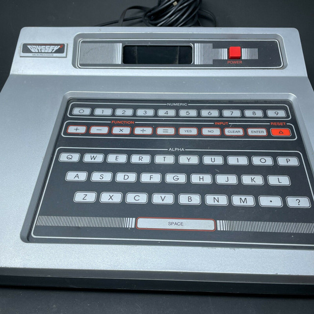 Magnavox - Odyssey 2 and 4 games in Older Generation in Burnaby/New Westminster - Image 4