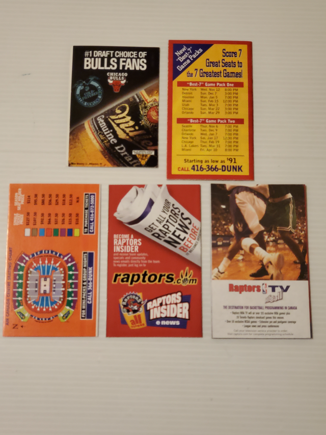 *** BASKETBALL POCKET SCHEDULES - NBA RAPTORS / BULLS - NOS! in Arts & Collectibles in City of Toronto - Image 5