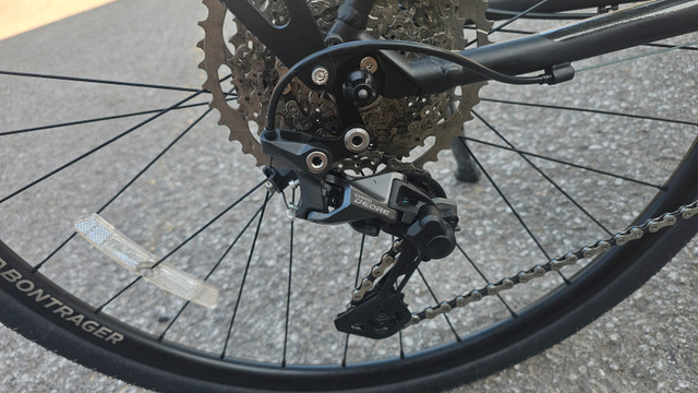 Trek FX 3 Disque Stagger excellent état dans Randonnée, ville et hybrides  à Ville de Montréal - Image 4
