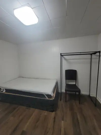 A room at the basement of a bungalow house is available immediately for girl located at Roebuck driv...