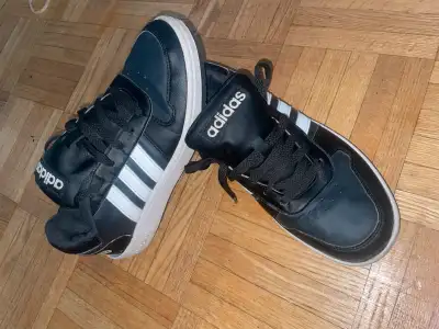 Adidas Runners Worn Size 7.5US